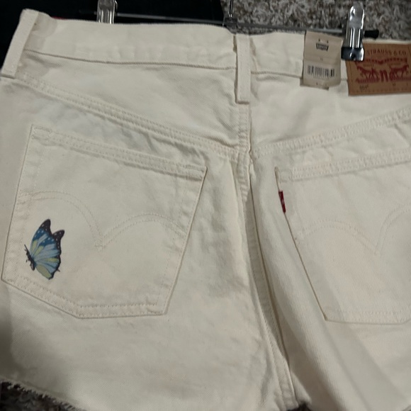 Levi 501 high jean shorts - Picture 3 of 13